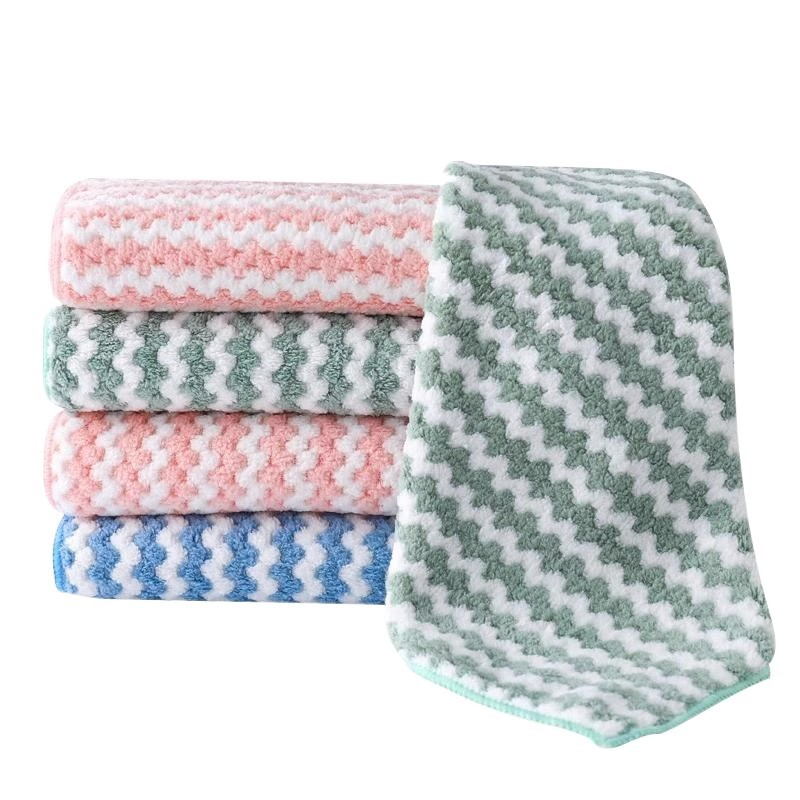 Soft microfiber cleaning towel