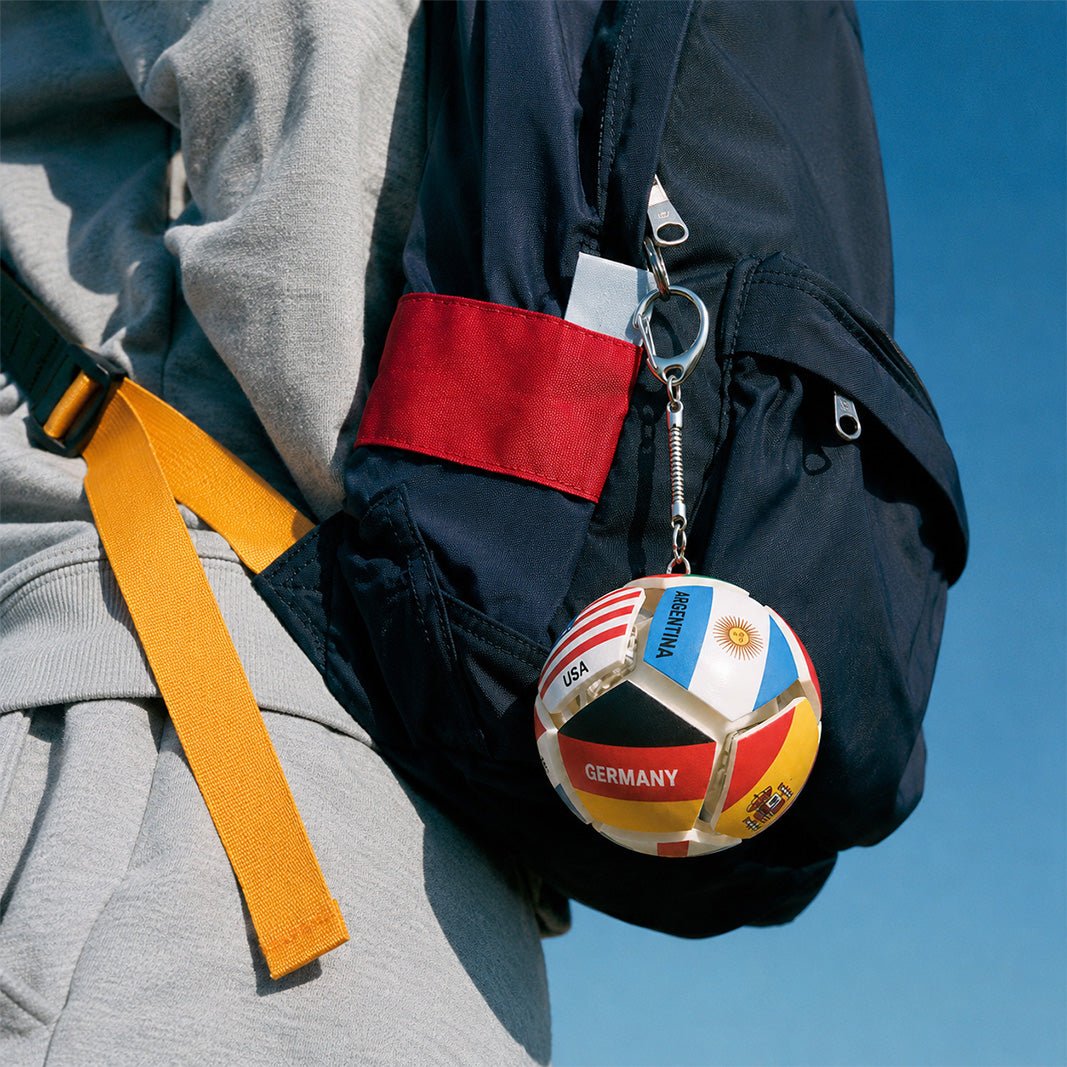 🔥LAST DAY 50% OFF💖⚽ Mini Flag Football Fidget Keychain|Pocket Stress Relief Pendant