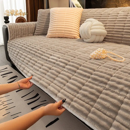 🏡Non-Slip Flannel Couch Cover One-Piece,✨ Soft Quilted Sofa Protector Slipcover, Warm & Cozy Furniture Shield for Pets & Kids🏡